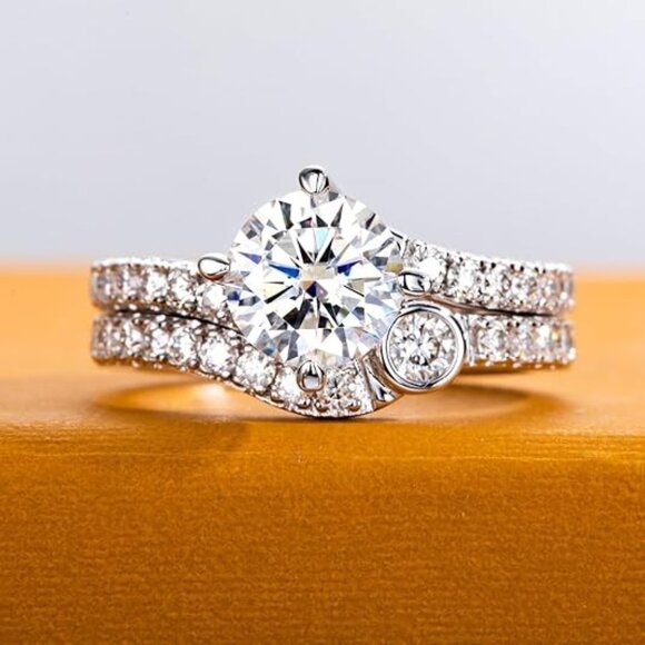 Moissanite Ring 2.18CTTW D Color VVS1 Clarity Round Brilliant Cut - Picture 3 of 6